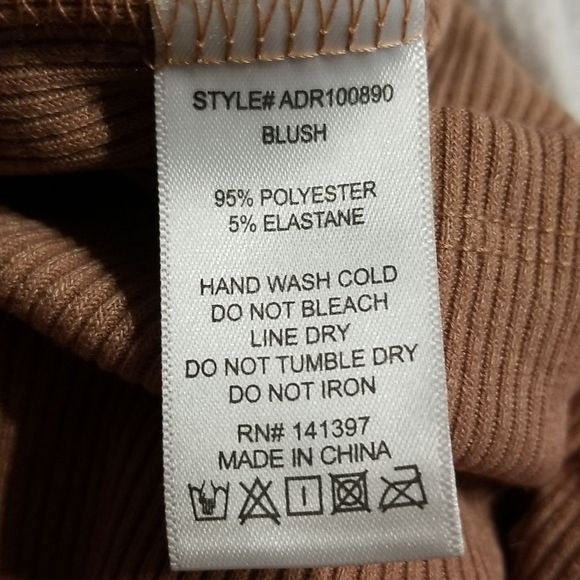 NWOT ASTR BODY CON RIBBED HOOK AND EYE FRONT BLUSH PINK LIGHTLY PADDED D… - Picture 12 of 12